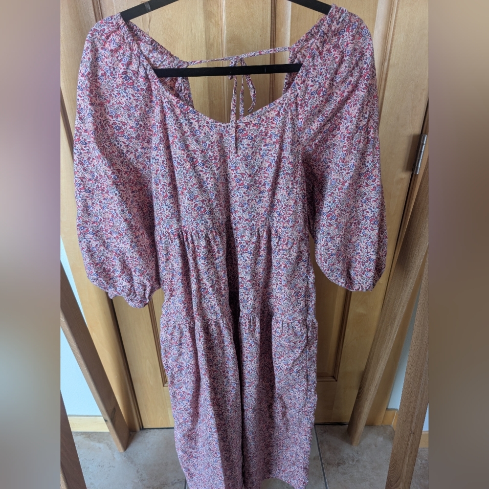 UNIVERSAL THREAD BALLOON SLEEVE FLORAL DRESS W/ POCKETS